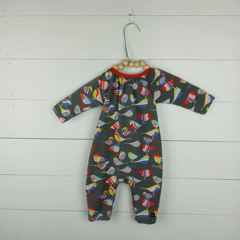 Tea Collection girls 0-3 mos gray with colorful bird design pant romper long